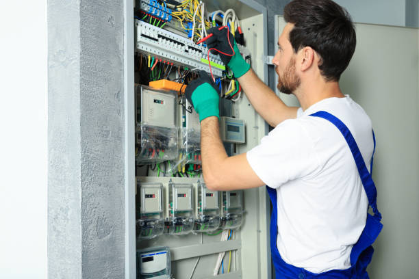 Best Local Electrician Companies  in Seneca, MO